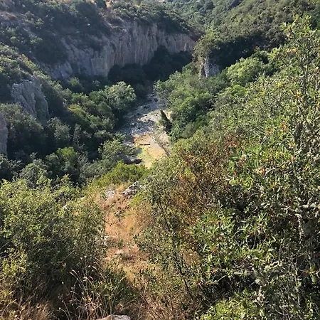 Le * Saint-Jean-de-Minervois